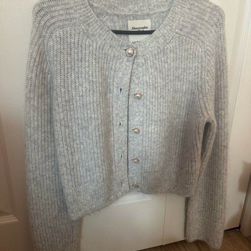 Abercrombie & Fitch Women's Gray Sweater